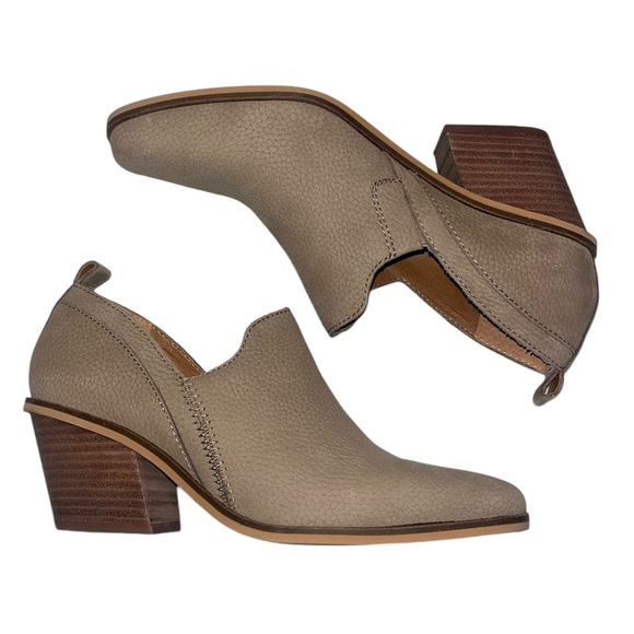 🌟NWOT🌟 Lucky Brand Vennia Taupe Ankle Bootie - Picture 9 of 12